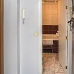 Centre Flat *