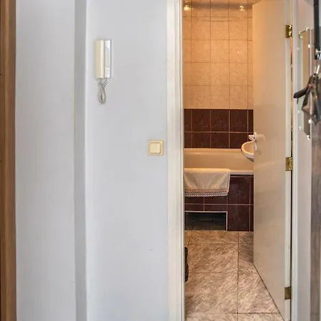 Centre Flat *